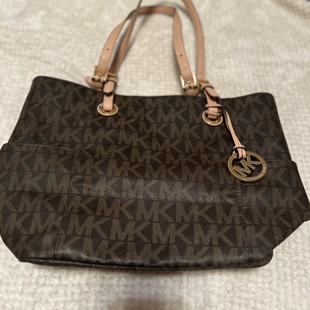 Large brown Michael Kors Jet Set tote